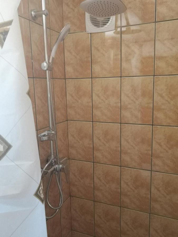 Apartament Gara Dinu Bukareszt Zewnętrze zdjęcie