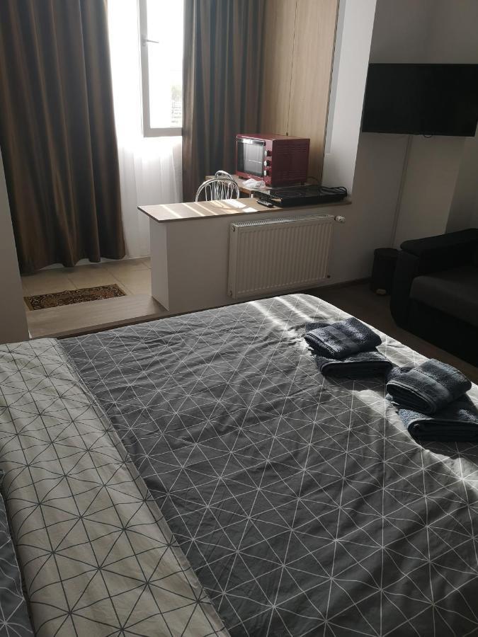Apartament Gara Dinu Bukareszt Zewnętrze zdjęcie